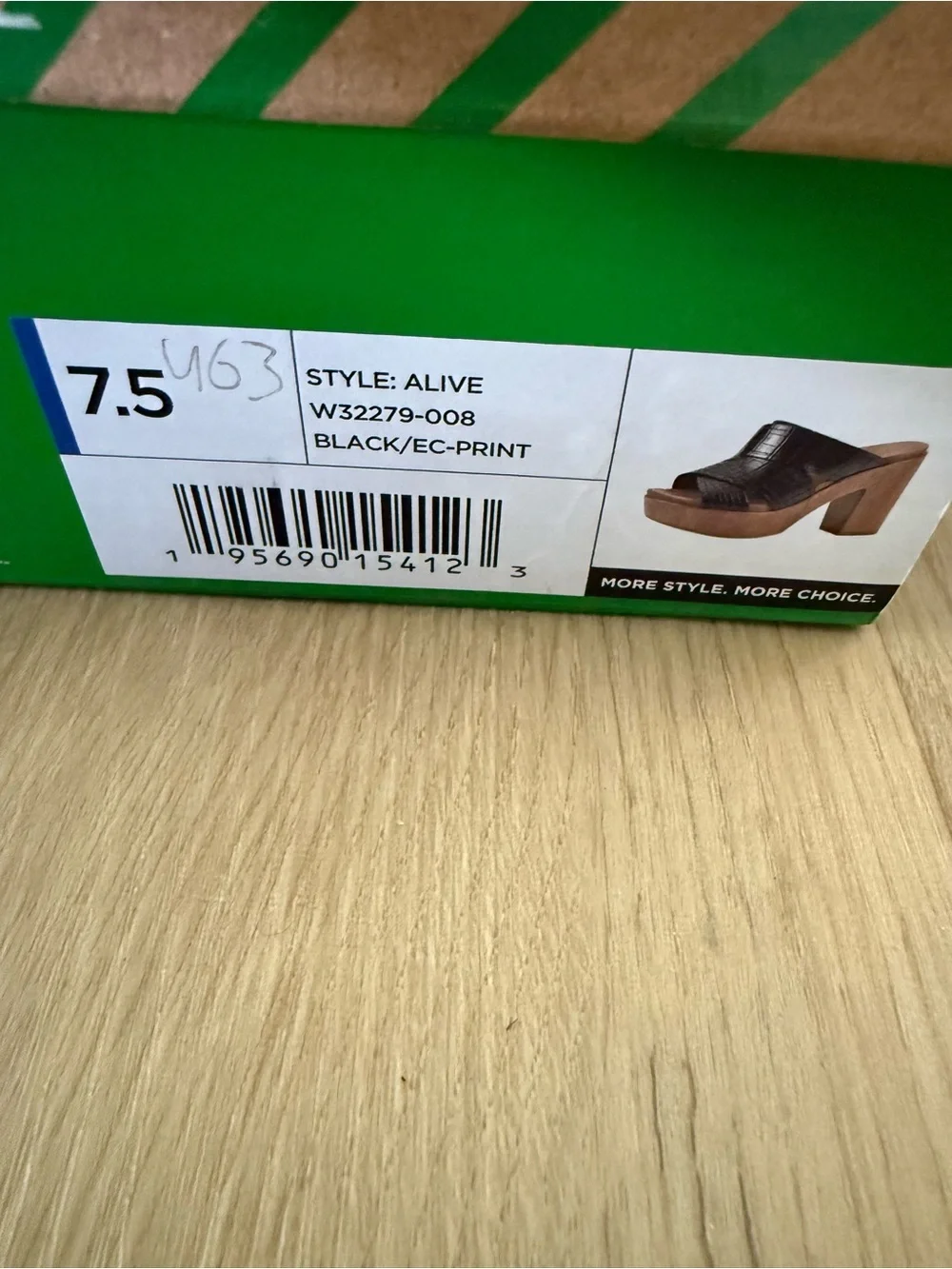 White Mountain Black Croc-Texture Platform Mules NWT